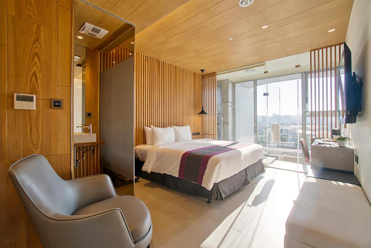 Royal Roi Hotel Taichung Exterior foto