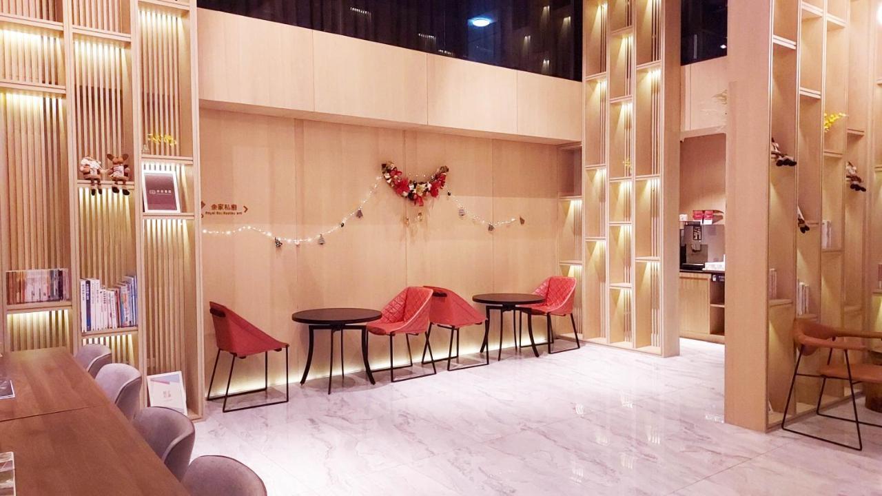 Royal Roi Hotel Taichung Exterior foto