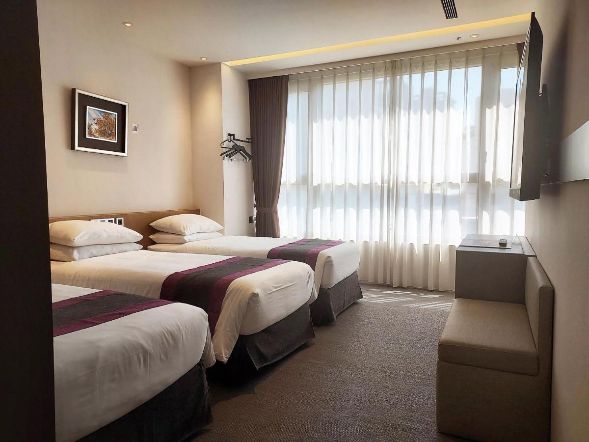 Royal Roi Hotel Taichung Exterior foto
