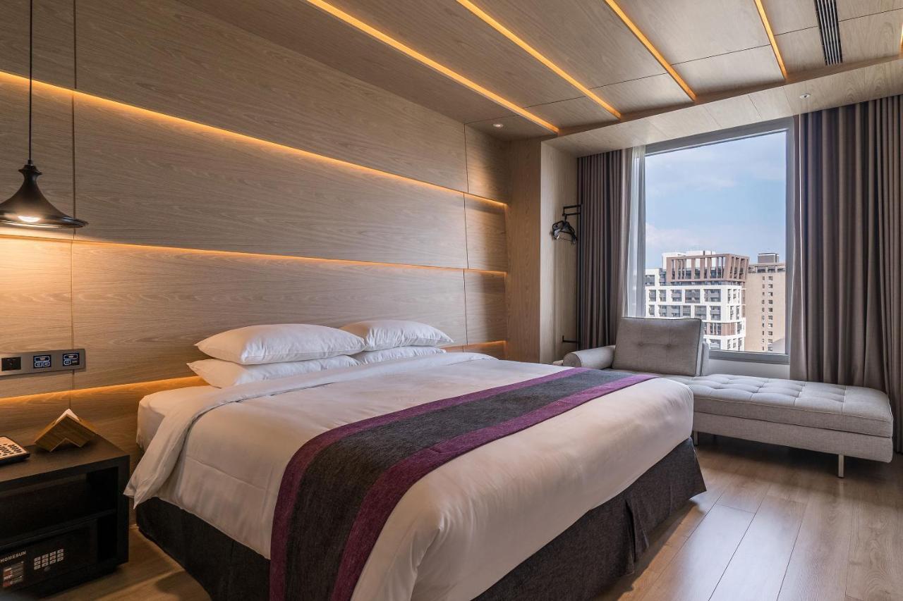 Royal Roi Hotel Taichung Exterior foto