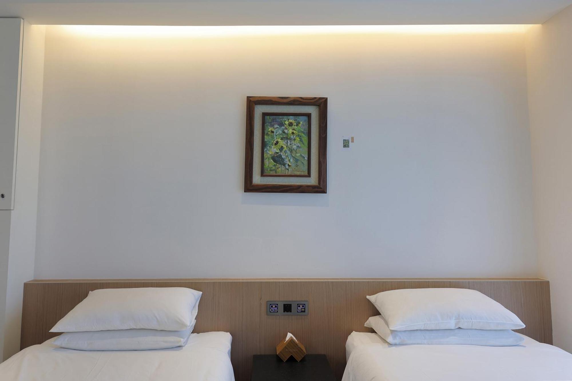 Royal Roi Hotel Taichung Exterior foto